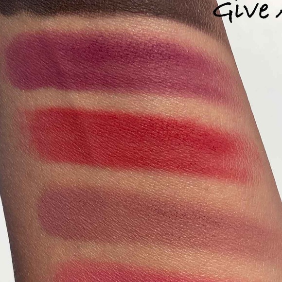 MAC Cosmetics Powder Kiss Soft Matte Eye Shadow - Picture 7 of 8